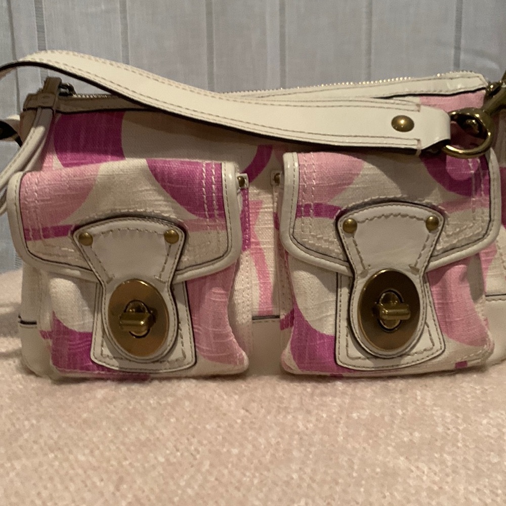 Coach shoulder bag